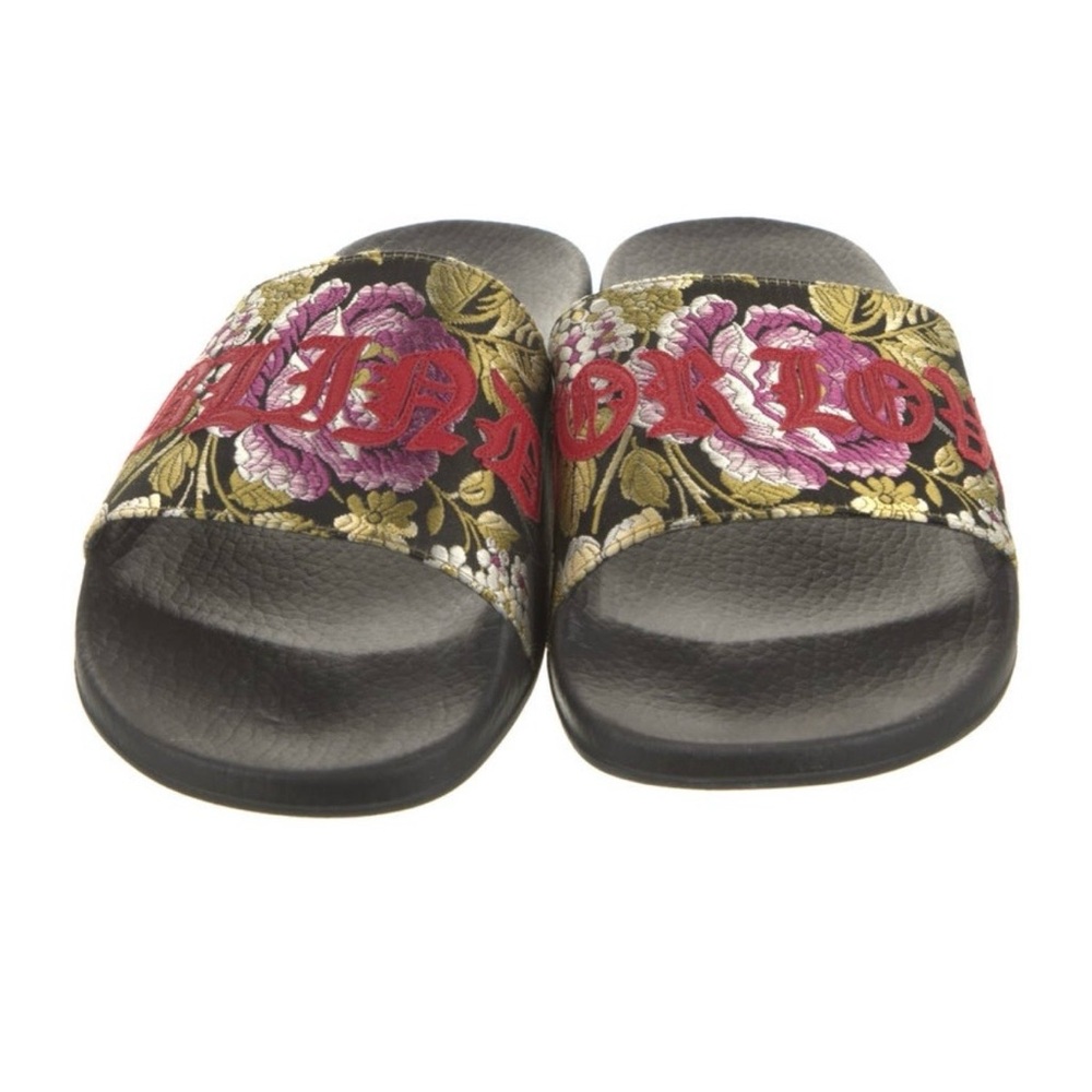 Gucci
Floral Print Embroidered Accent Slides